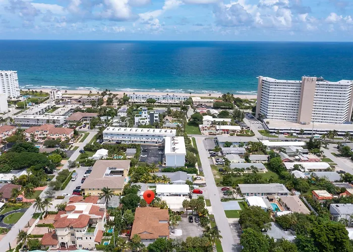 Lux 3 Bedroom Townhouse 1 Block From The Beach